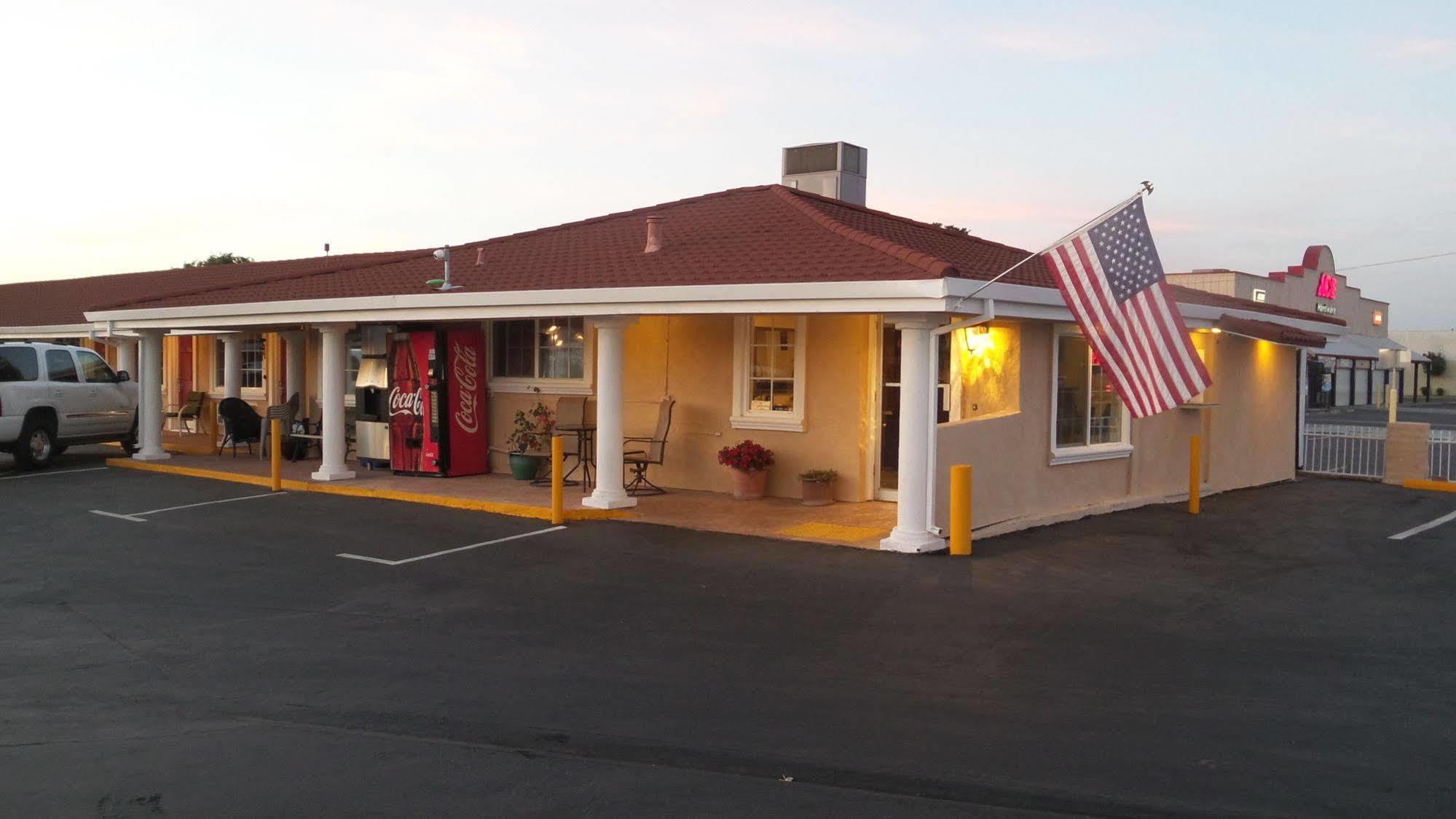 Holiday Motel Oakdale Zewnętrze zdjęcie